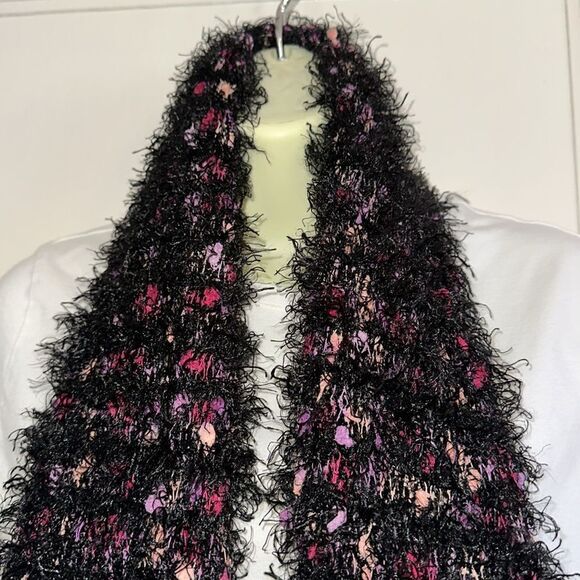Space Age purple, pink, magenta & black fuzzy polyester scarf - Picture 2 of 6